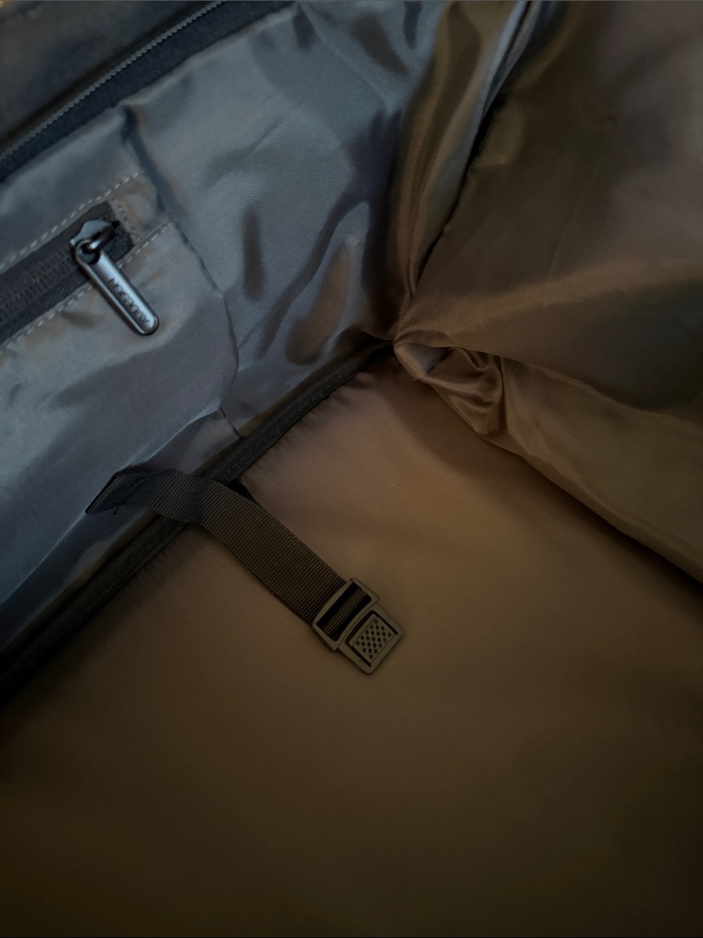 Black & Gray Men's Bag - Picture 12 of 14